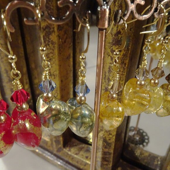 Hand-crafted drop earrings from Czech hearts in four stylish colors - Picture 7 of 12